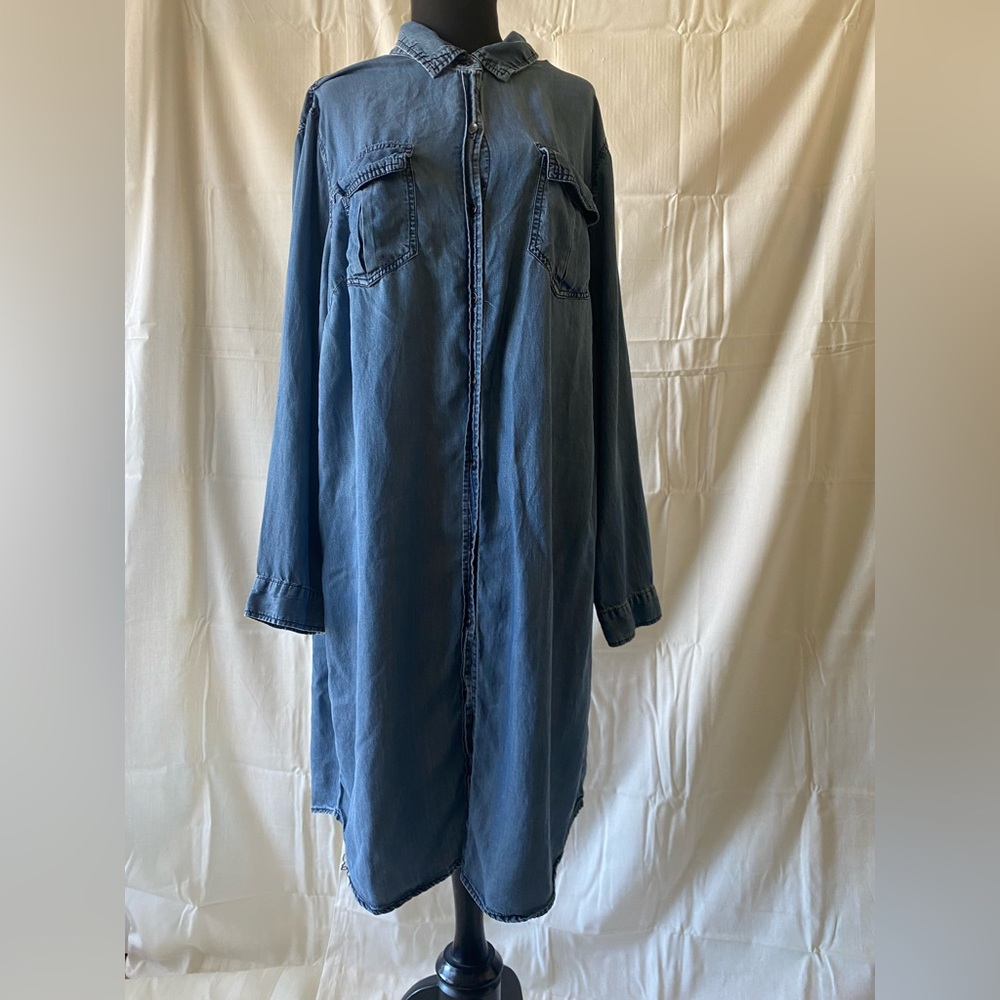 Preowned denim dress size Ava & Viv 1X